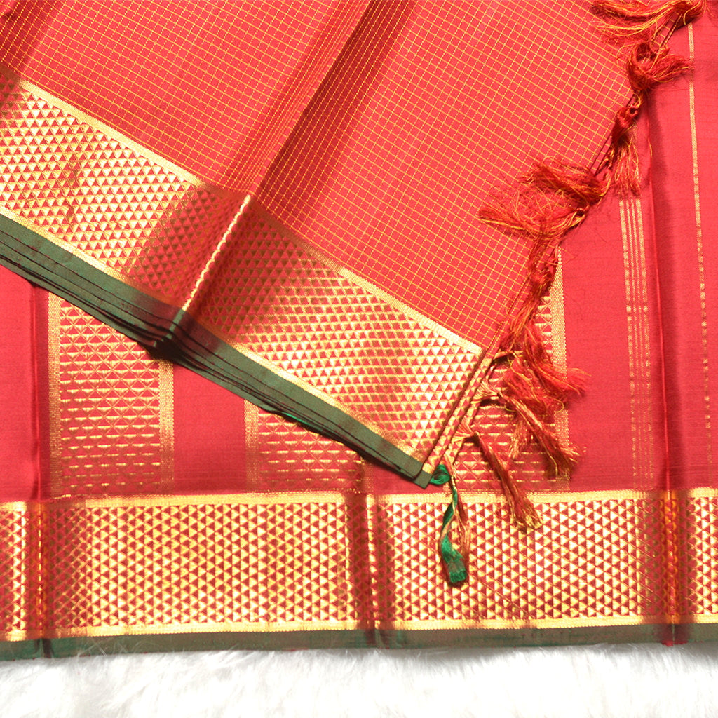 H.V 1077 (6 Yards Saree)