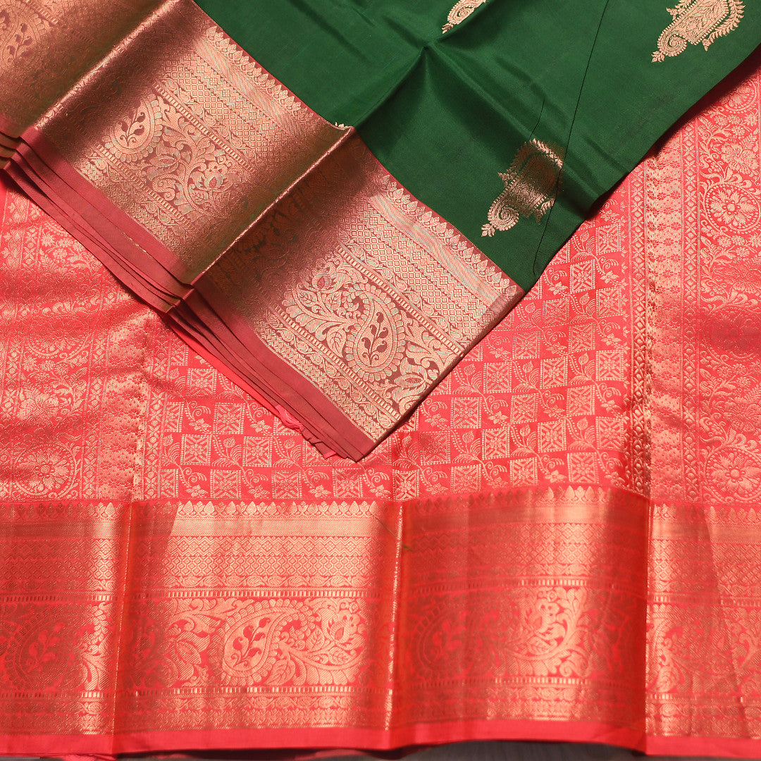 HV 1594 ( Yards Saree )