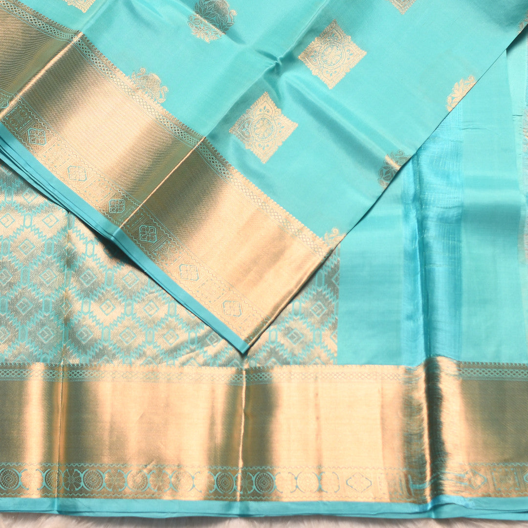 HV 1980 (6 Yards Saree)