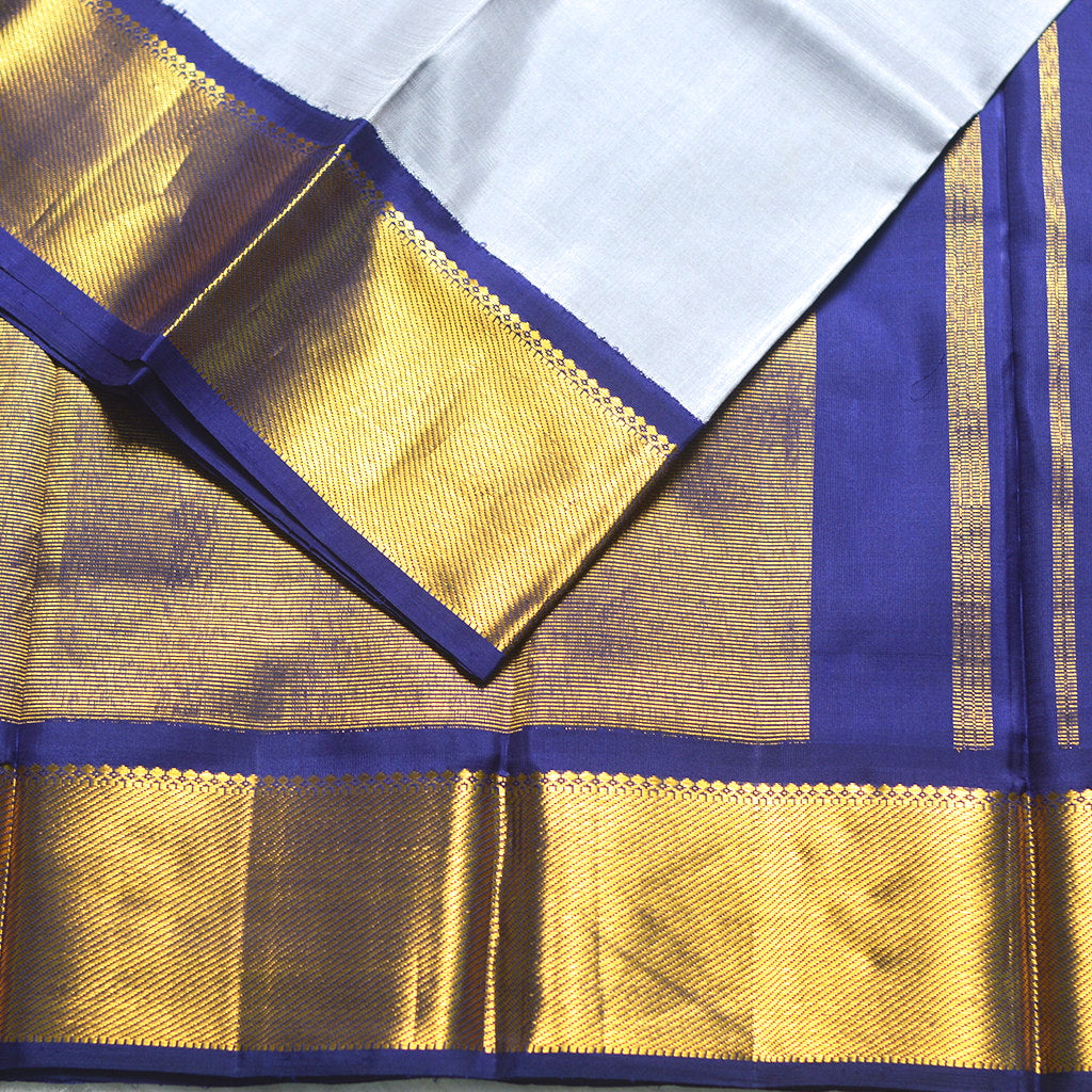 H.V 686 ( 6 Yards Saree )
