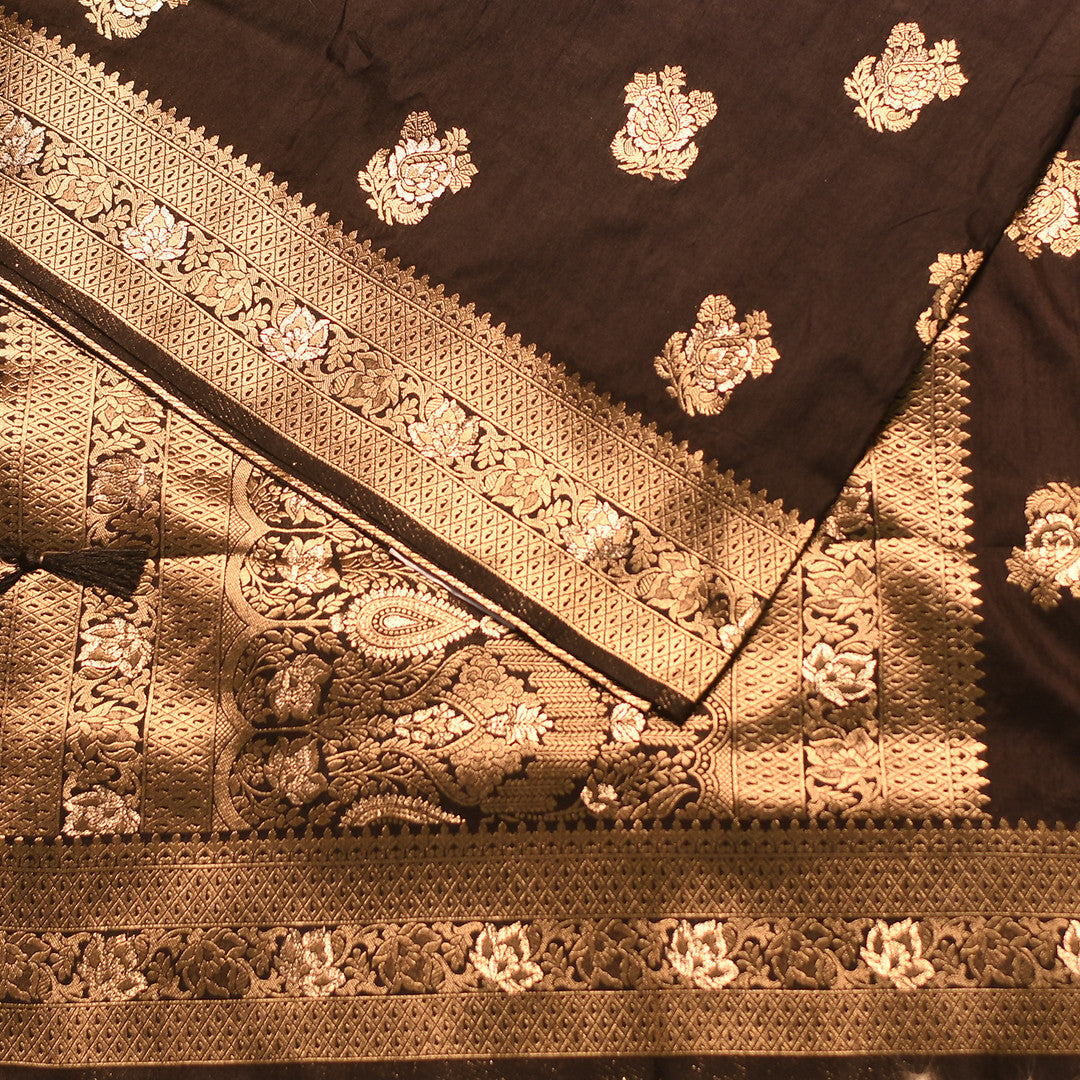 LV-2821 (6Yards saree )