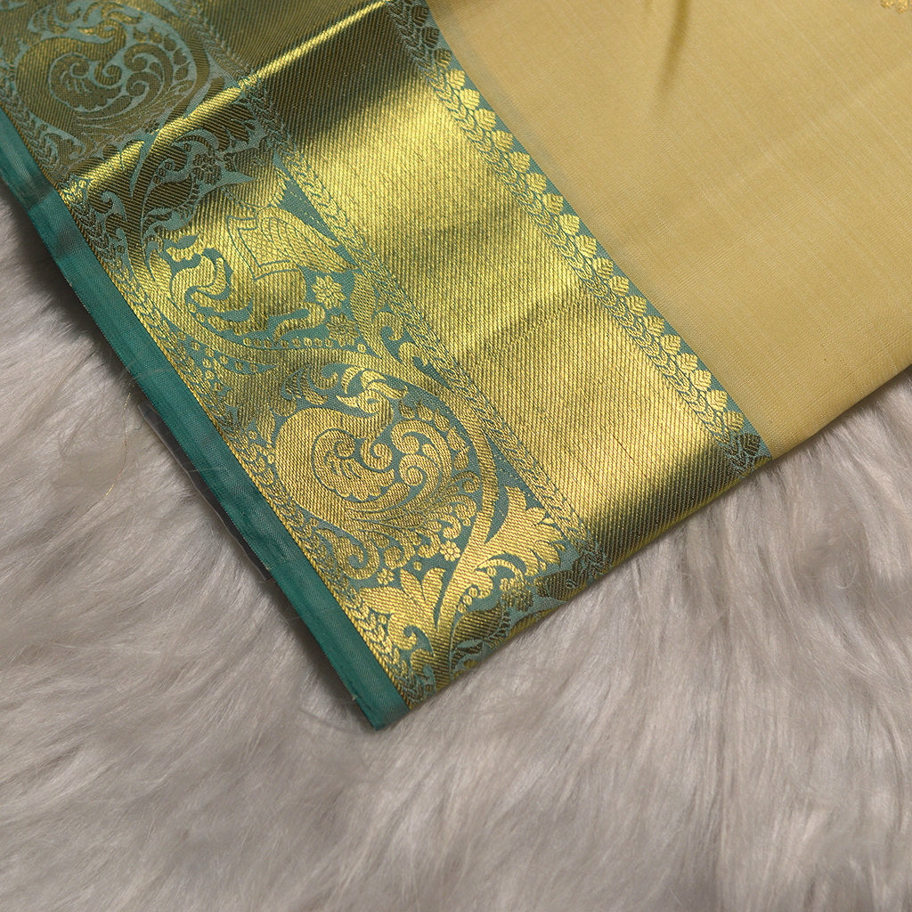 H.V 664 (6 Yards Saree)