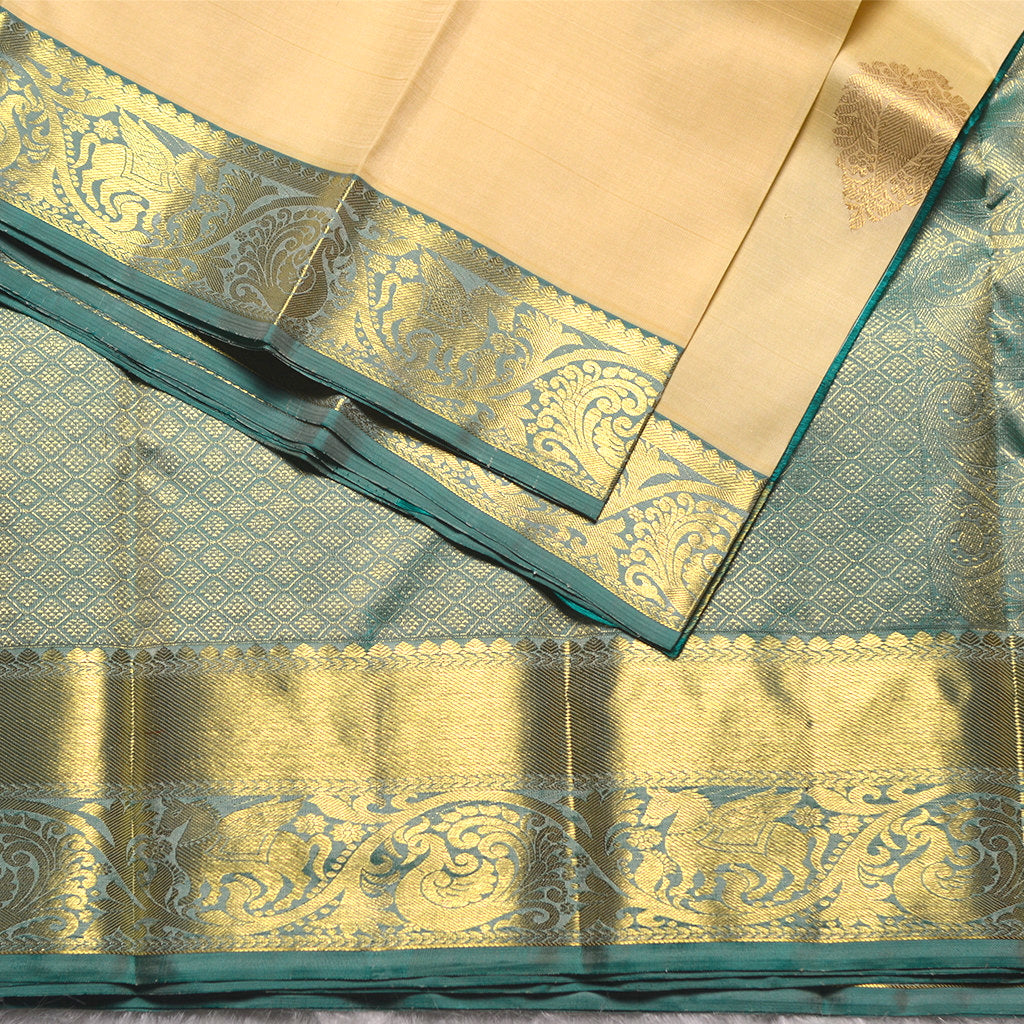 H.V 664 (6 Yards Saree)