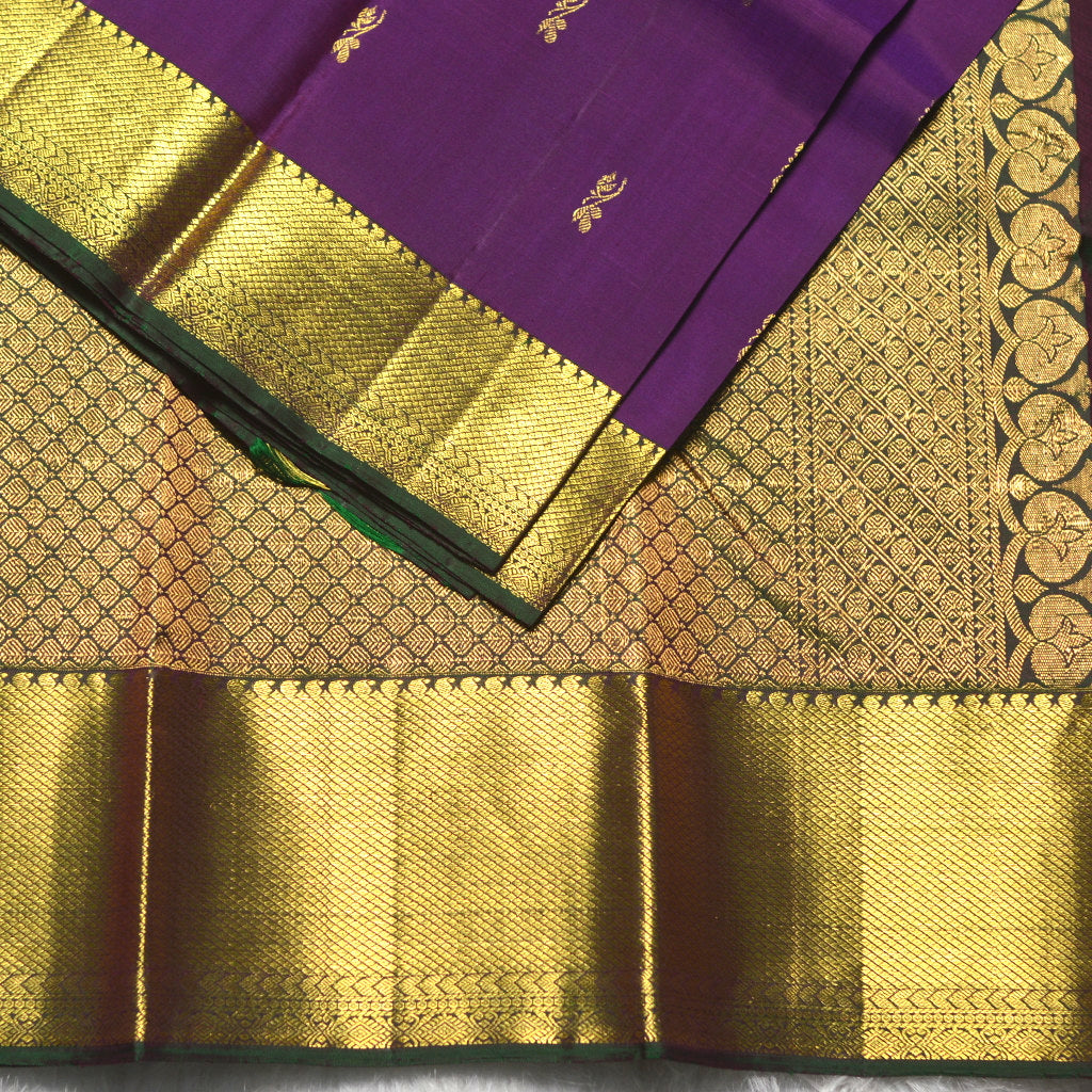 H.V 222  (6 Yards Saree)