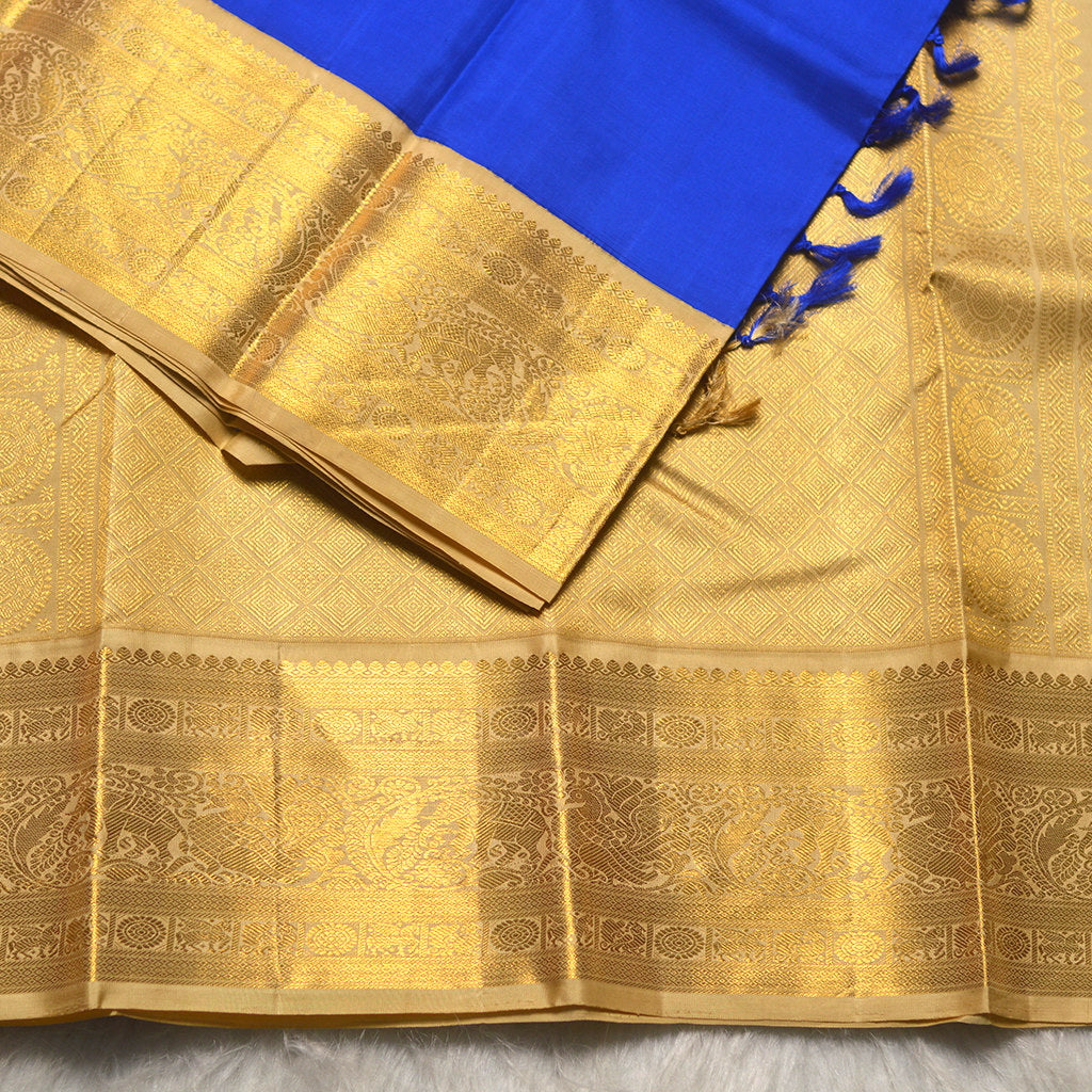 H.V 1021 (6 Yards Saree)