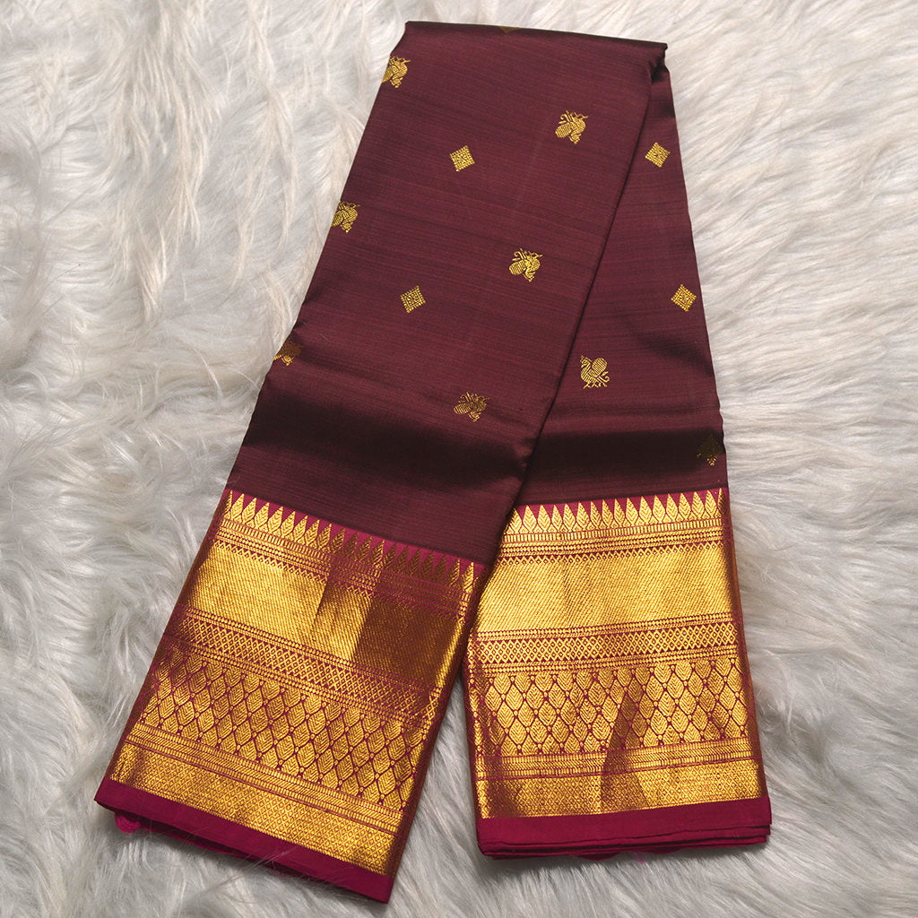 H.V 1019 ( 6 Yards Saree )