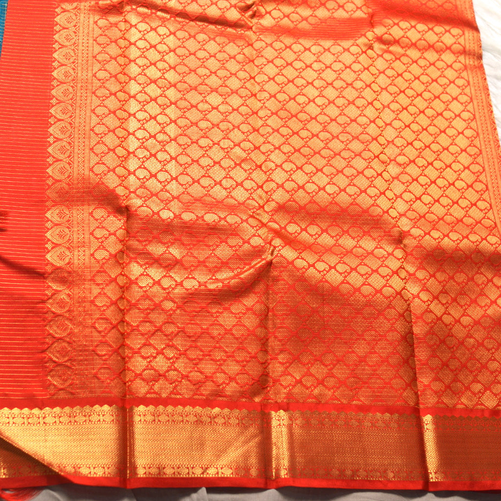 H.V 1022 ( 6 Yards Saree )
