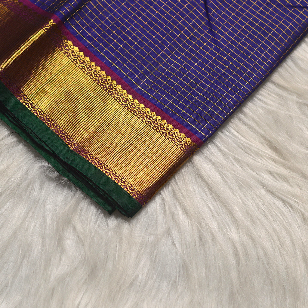 H.V 1023 ( 6 Yards Saree )