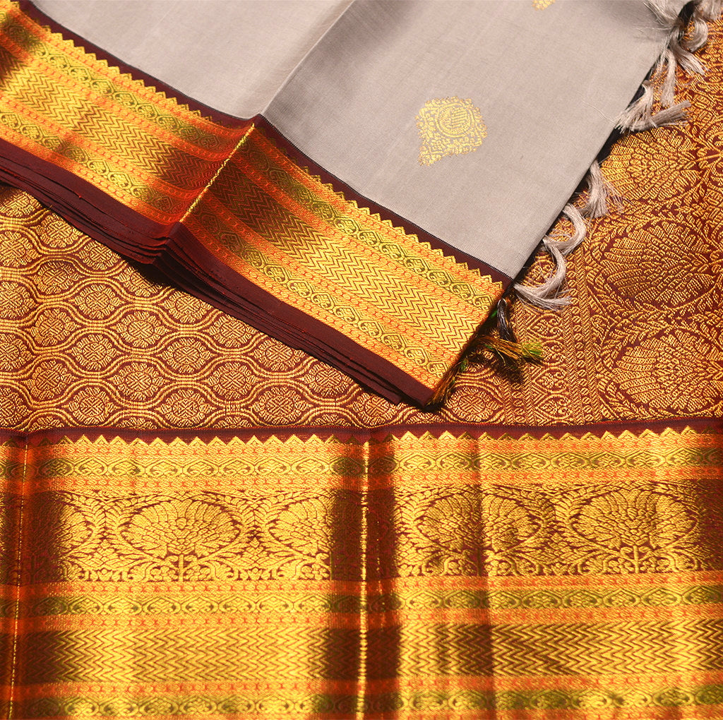 H.V 1073 (6 Yards Saree)