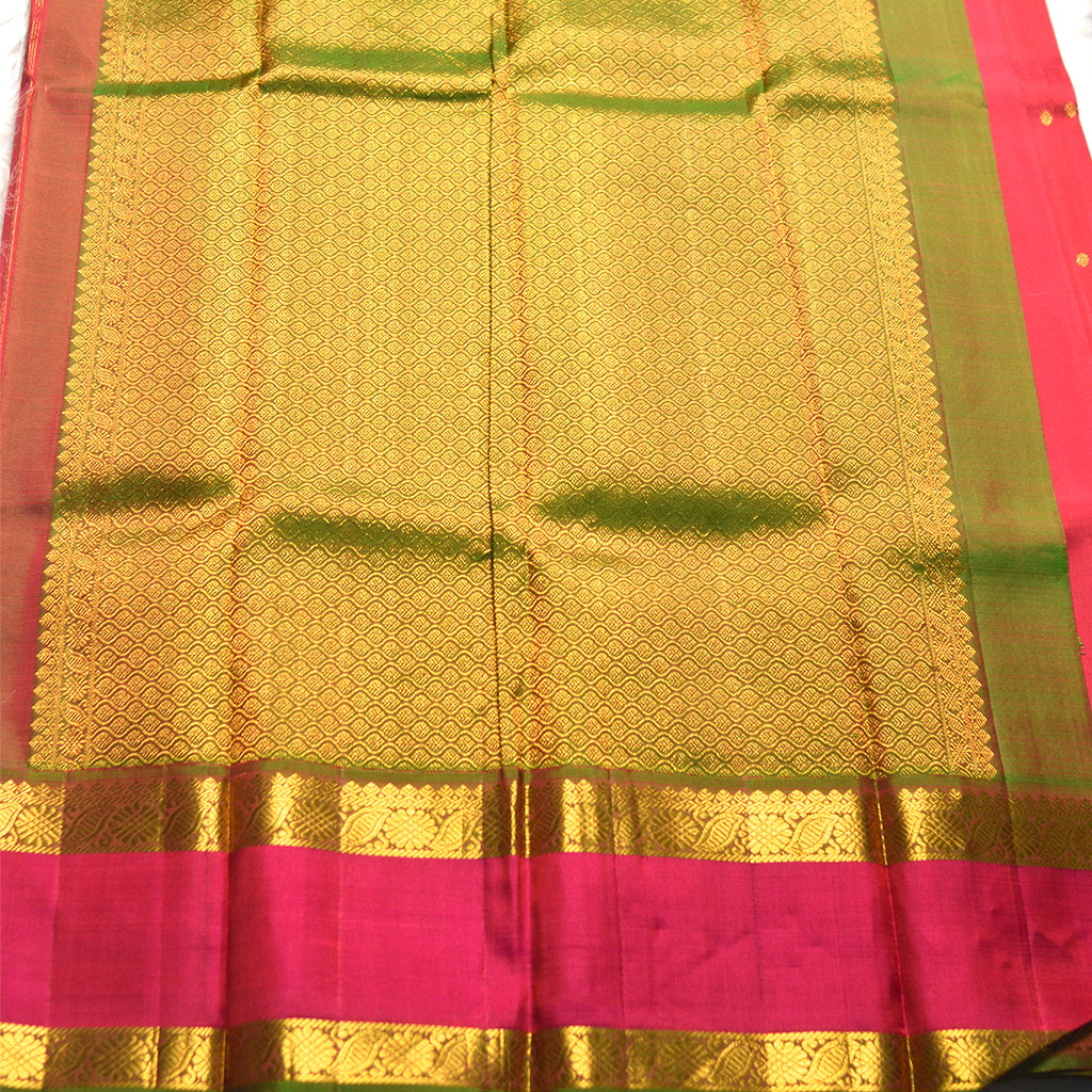 H.V 1075 (6 Yards Saree)