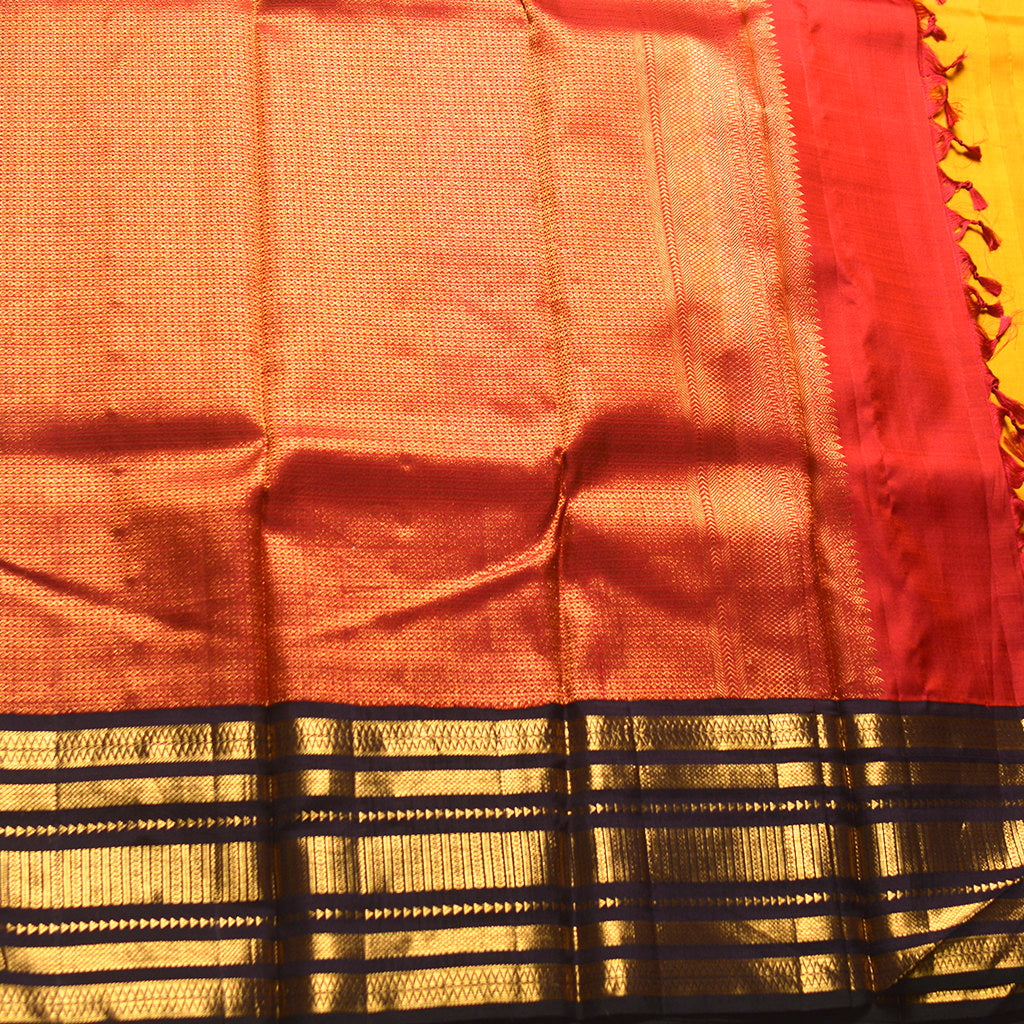 H.V 1106 ( 6 Yards Saree )