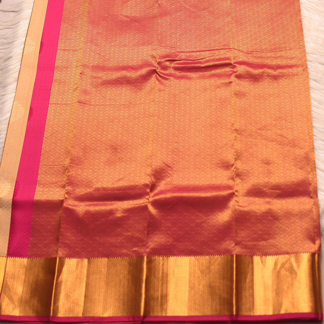 HV 1447 (6 Yards Saree)