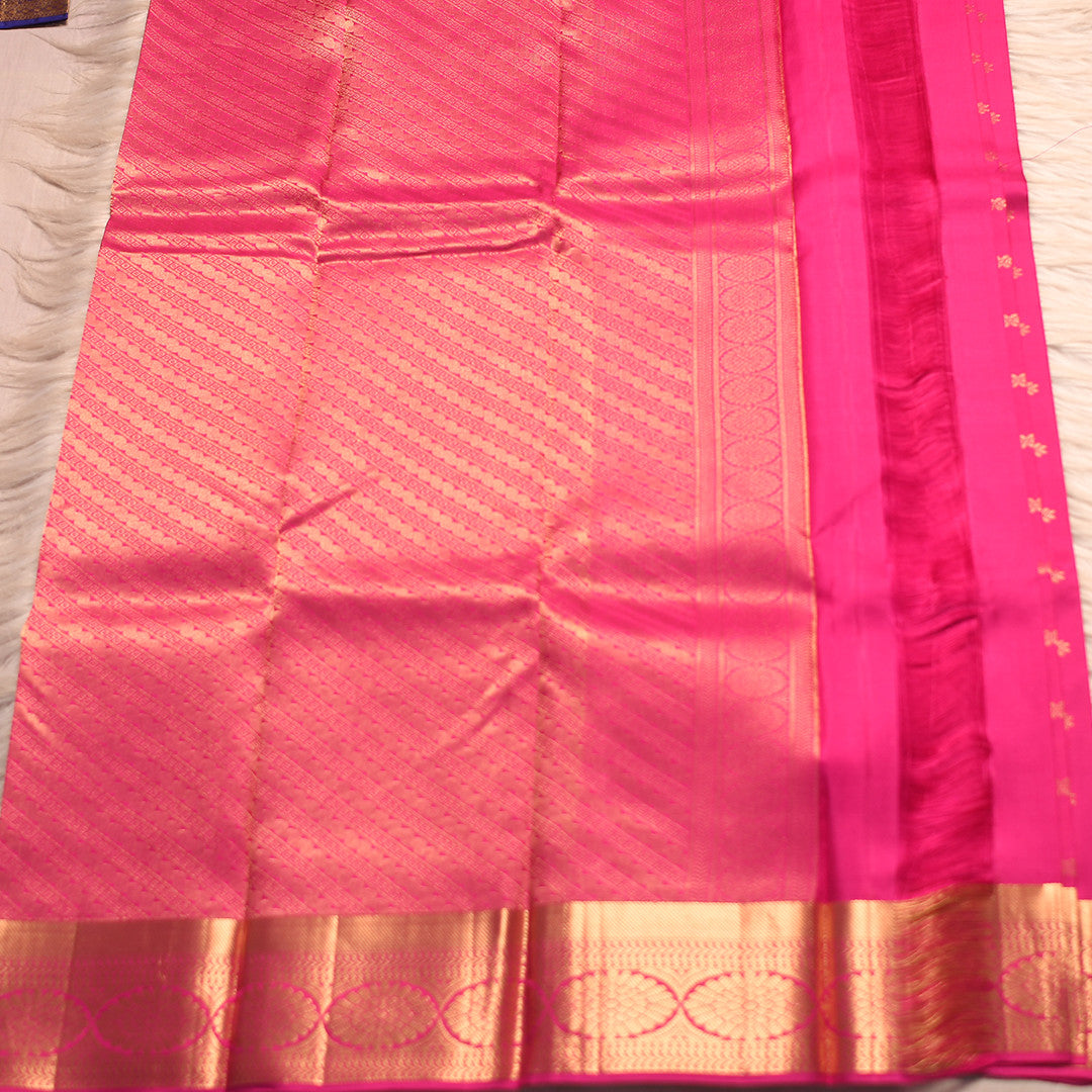 HV 1479 (6 Yards Saree)