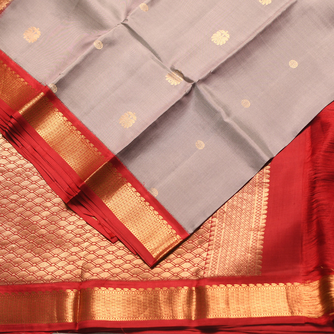 HV-1556  (6 Yards saree)