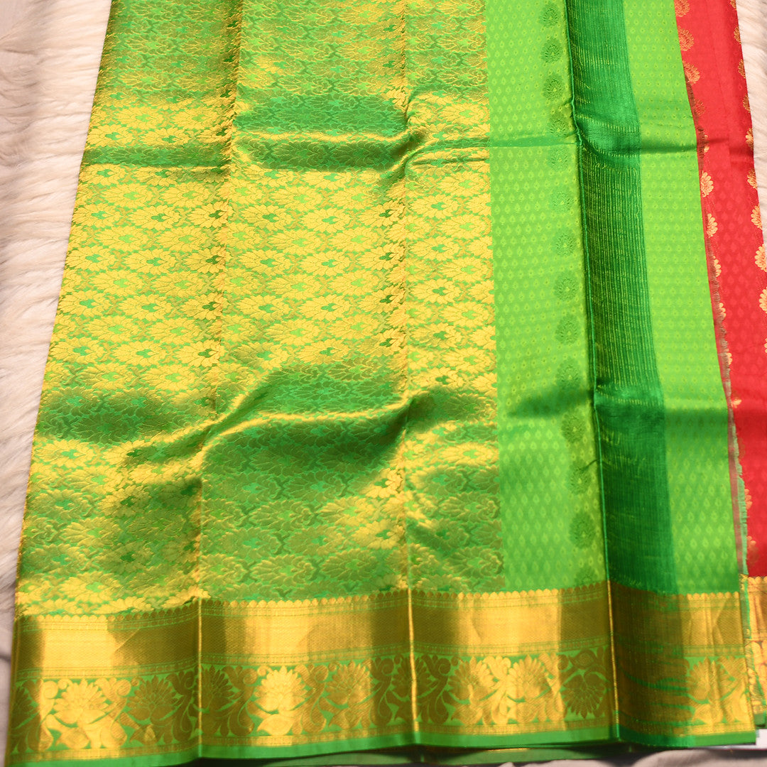 HV 1579 (6 Yards Saree)