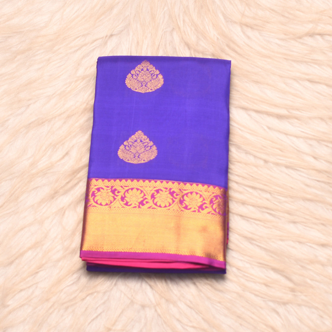 HV 1582 (6 Yards Saree)