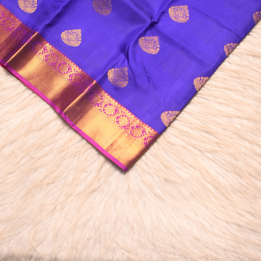 HV 1582 (6 Yards Saree)