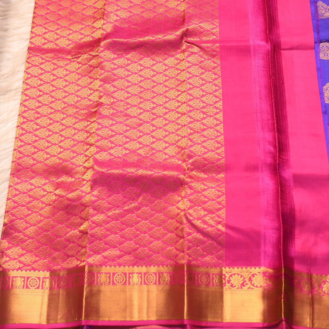 HV 1582 (6 Yards Saree)