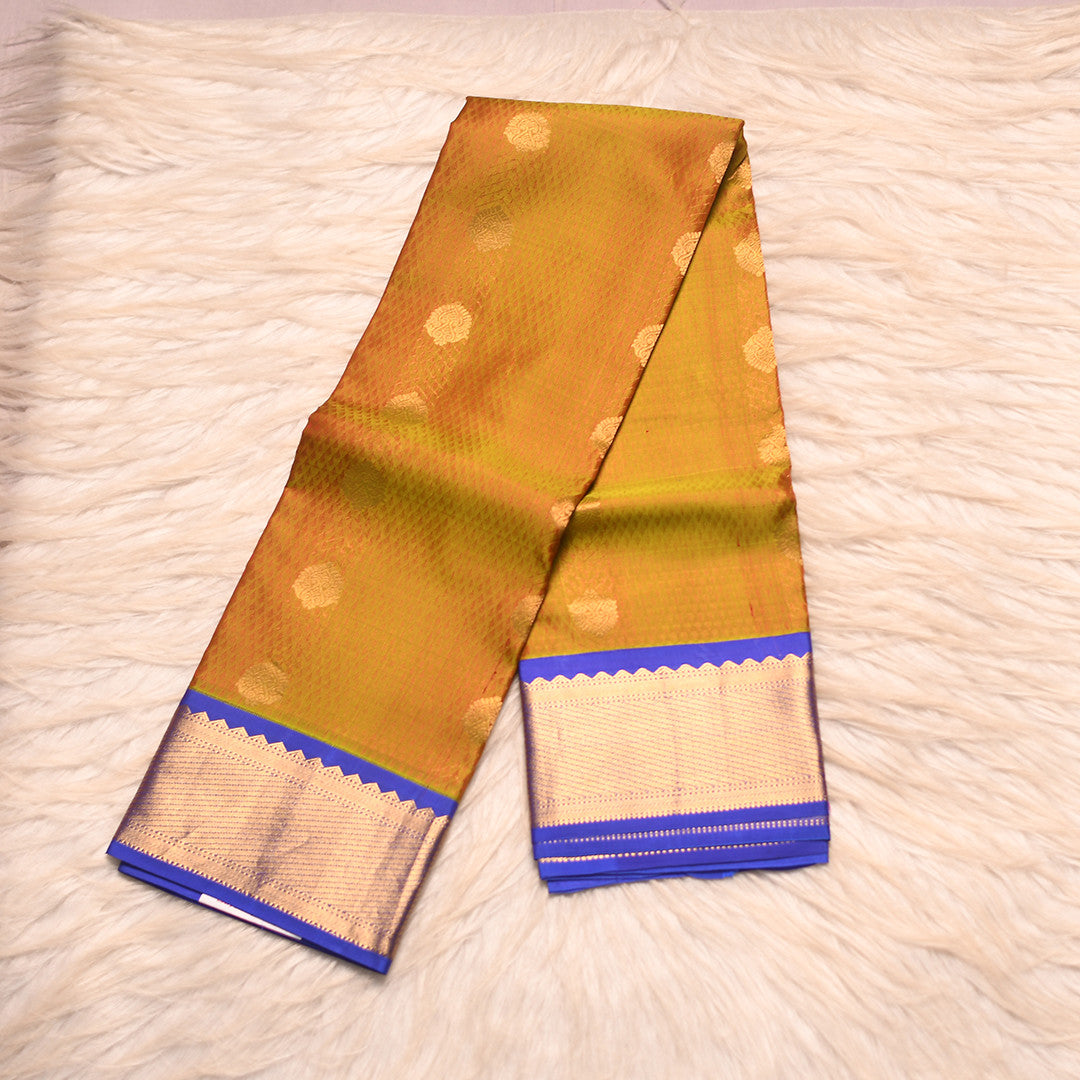 HV 1584 (6 Yards Saree)