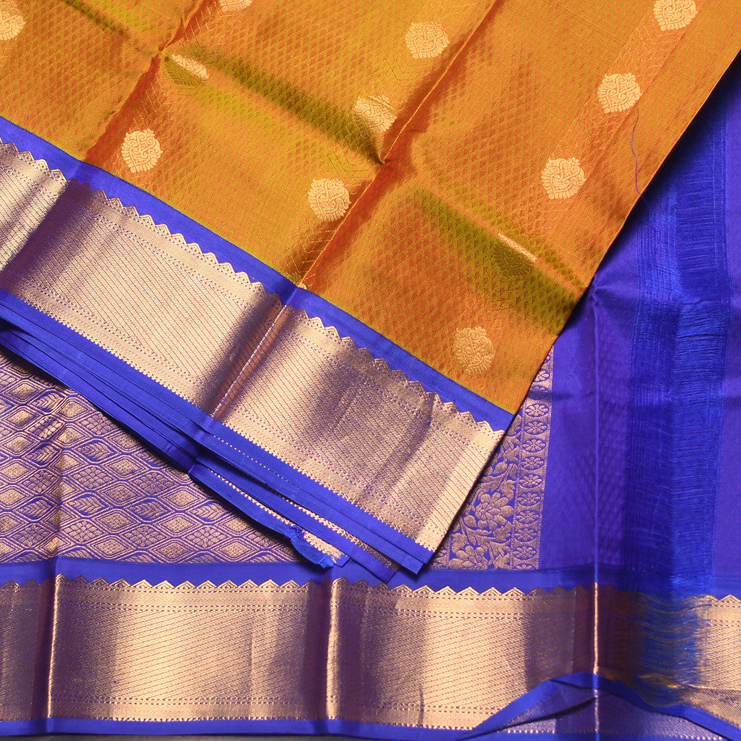HV 1584 (6 Yards Saree)