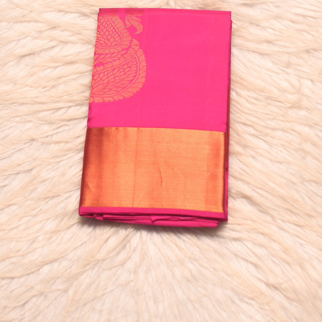 HV 1942 (6 Yards Saree)