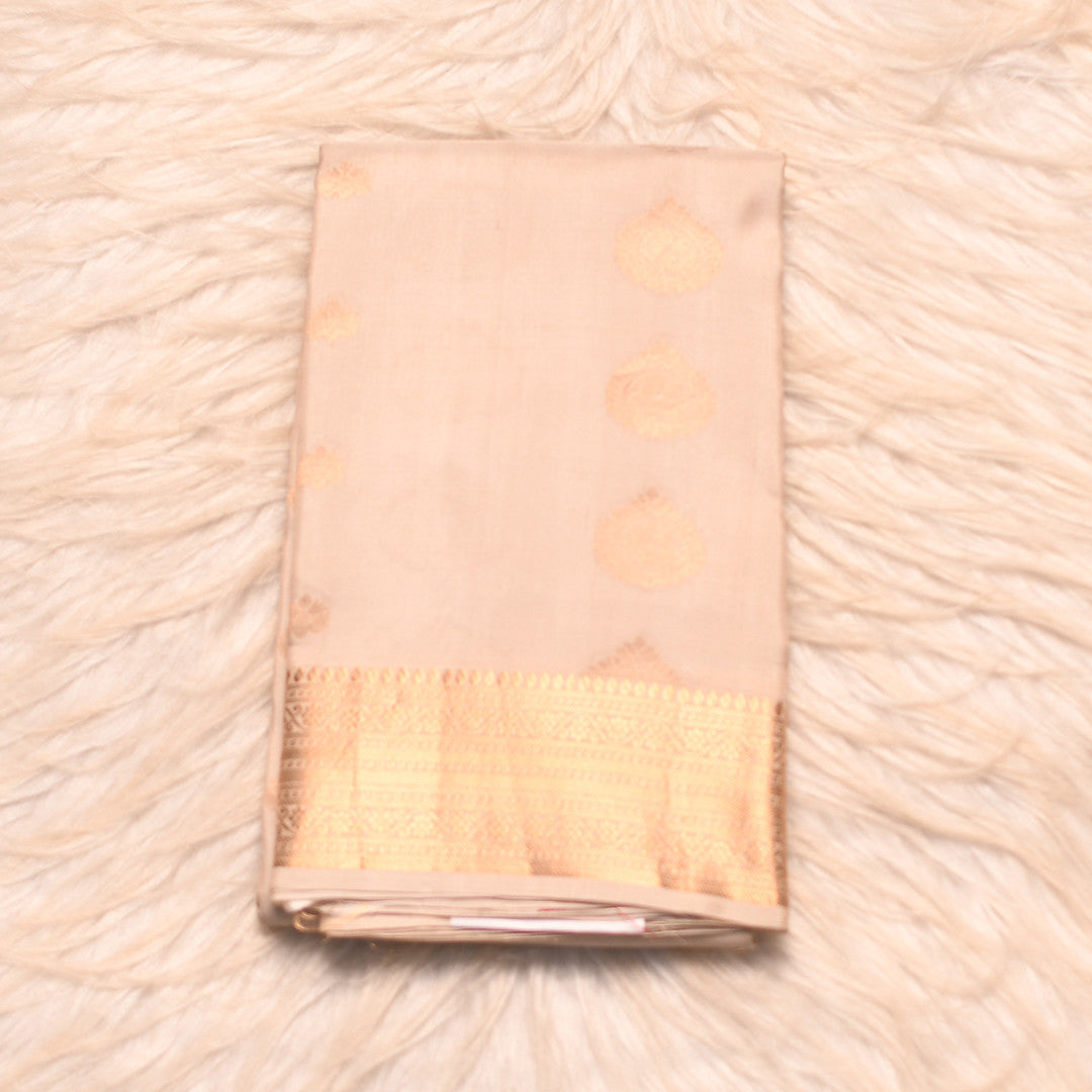 HV 1977 ( 6 Yards Saree)