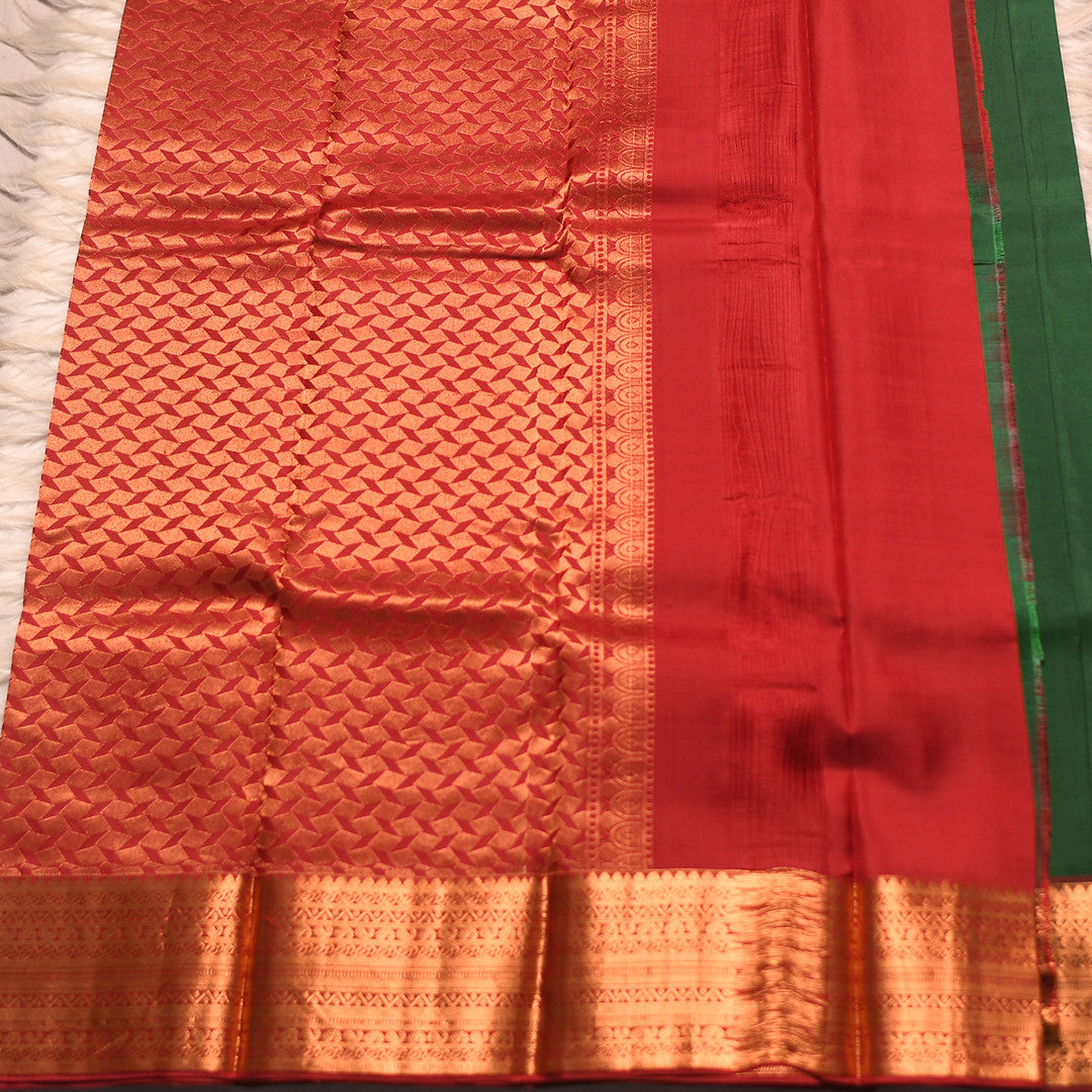 HV 1996 (6 Yards Saree)