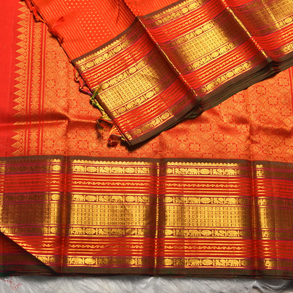 H.V 2036 ( 6 Yards Saree )