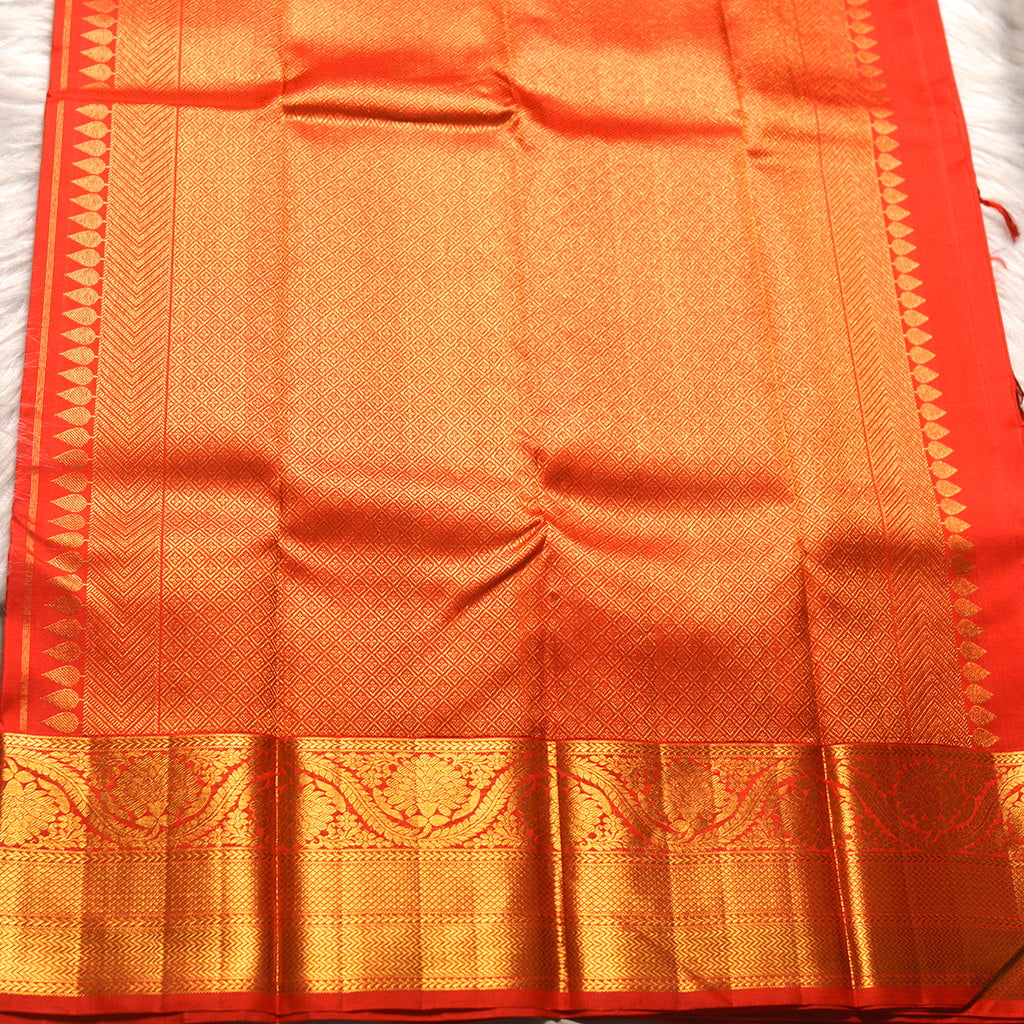 H.V 2066 ( 6 Yards Saree )