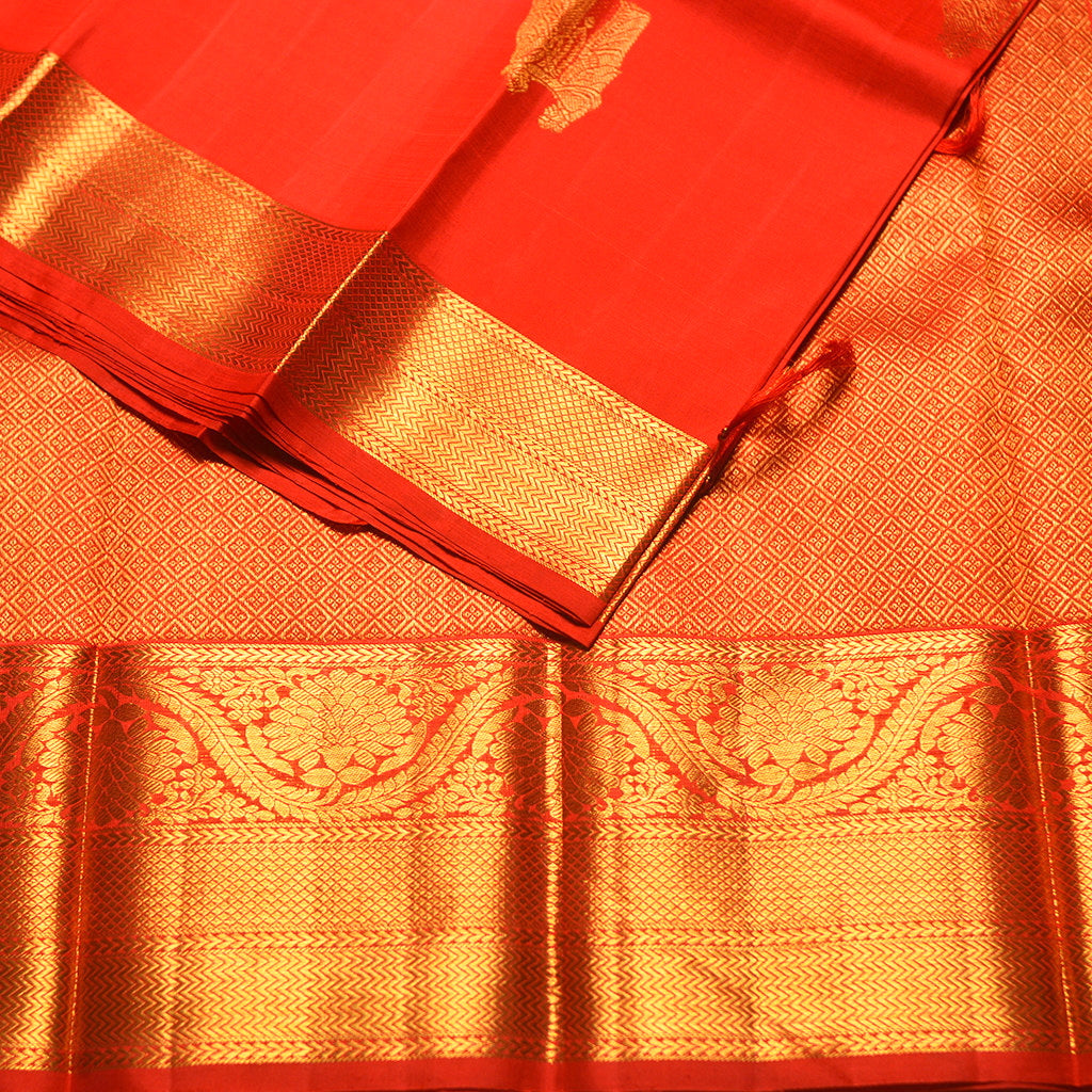 H.V 2066 ( 6 Yards Saree )