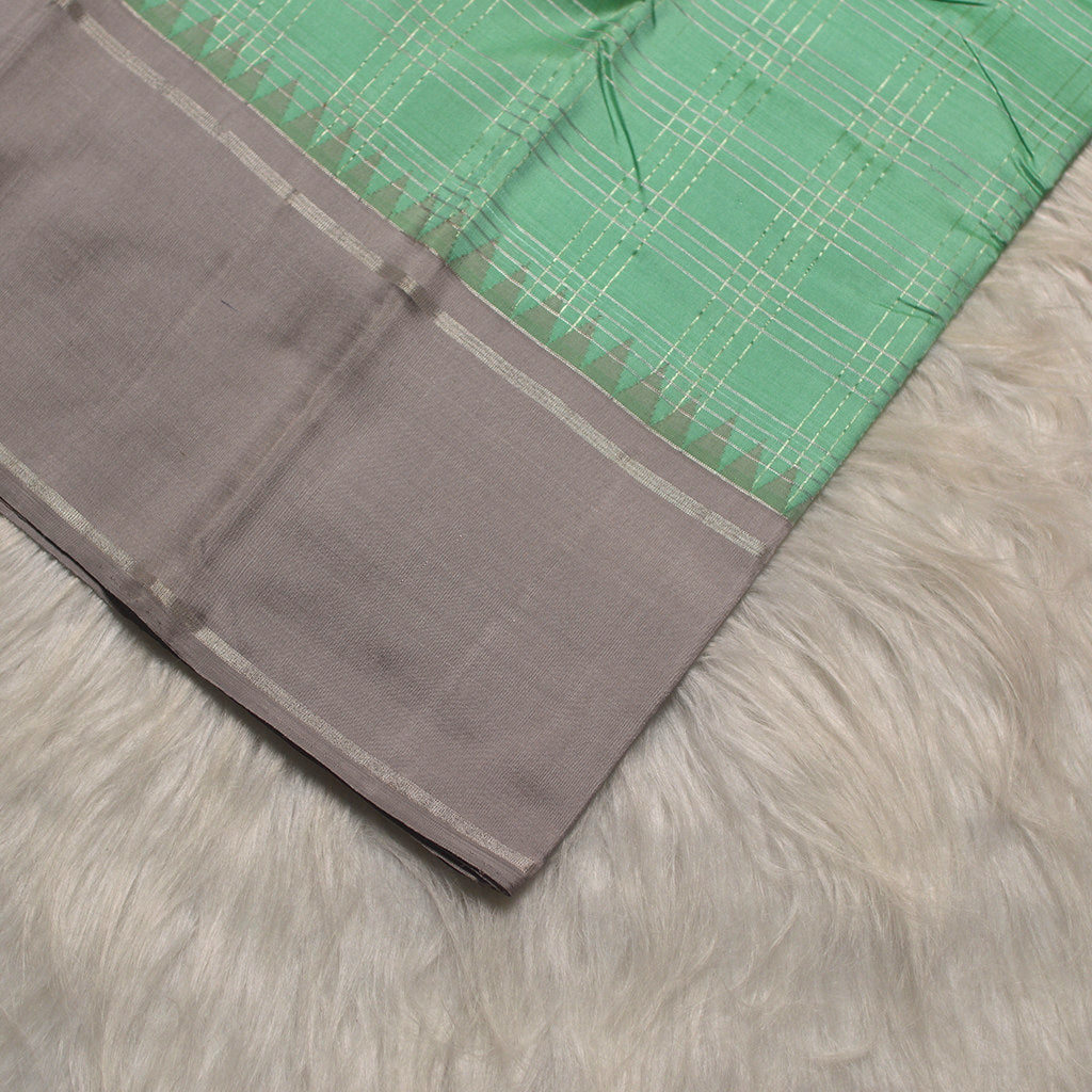 H.V 2506 ( 6 Yards Saree )