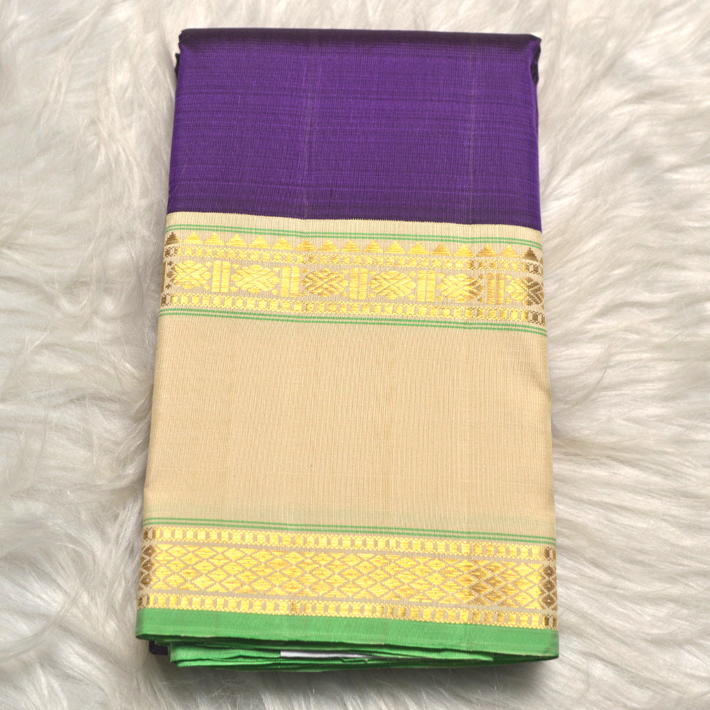 H.V 4372 ( 6 Yards Saree )