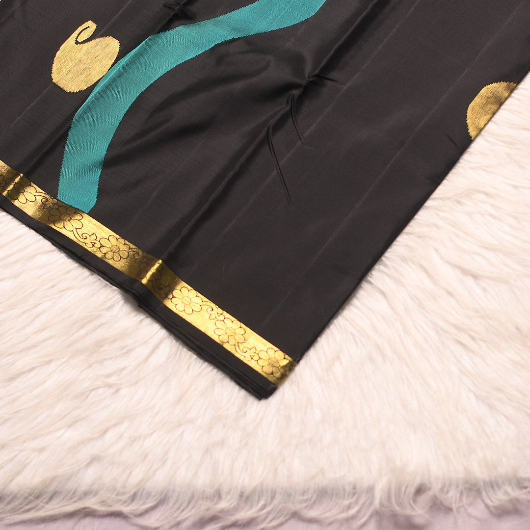 HV-444  (6Yards saree )