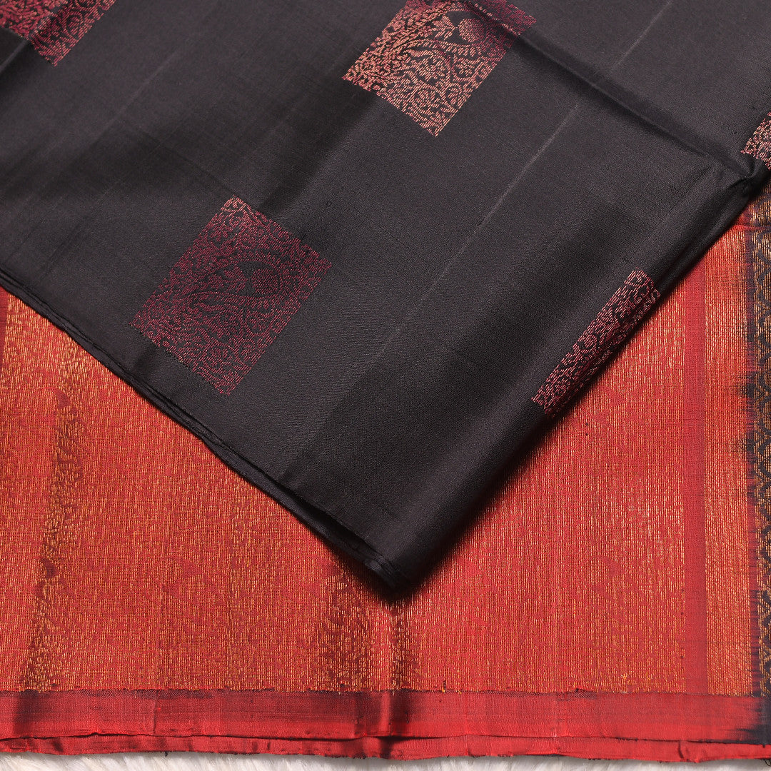 H.V 4570 (6 Yards Saree)