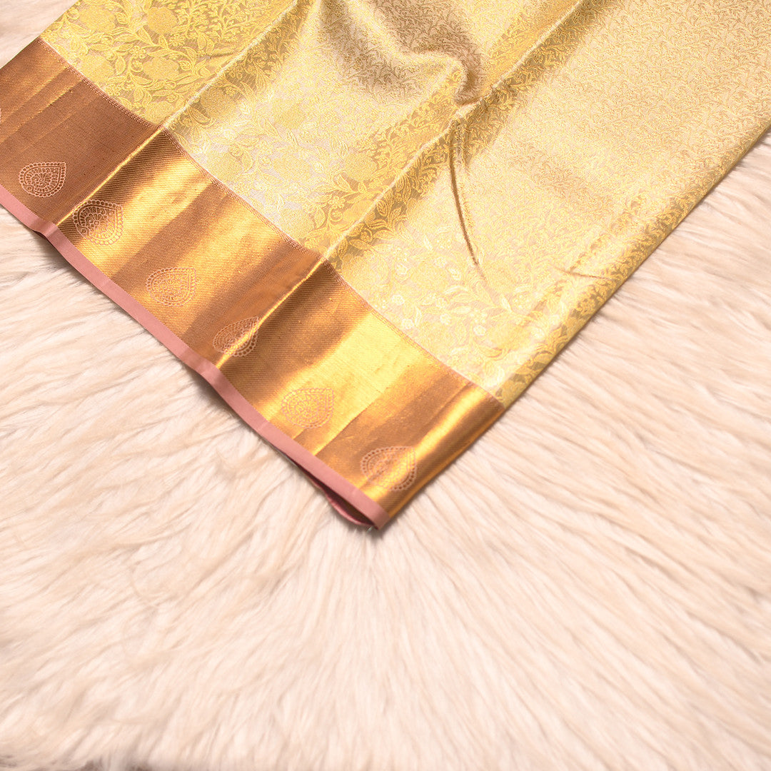 HV 4704 (6 Yards Sarees)