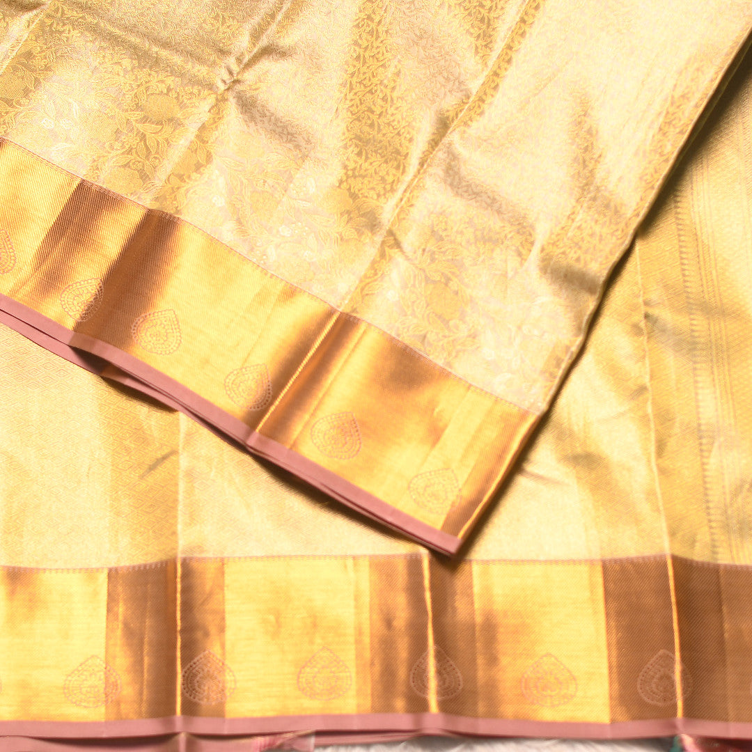 HV 4704 (6 Yards Sarees)