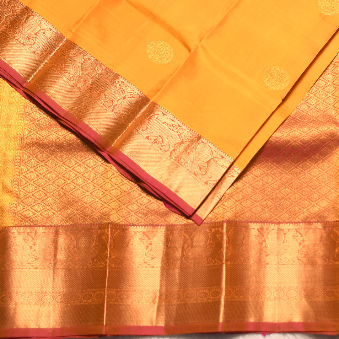 HV 4942 ( 6Yards Sarees)