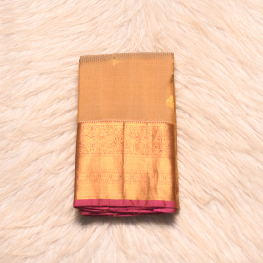 HV 4946 (6 Yards Sarees)