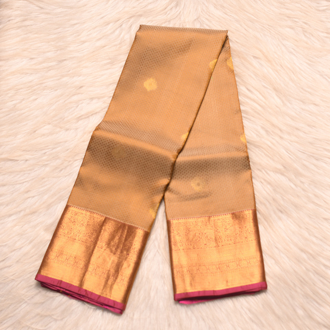 HV 4946 (6 Yards Sarees)