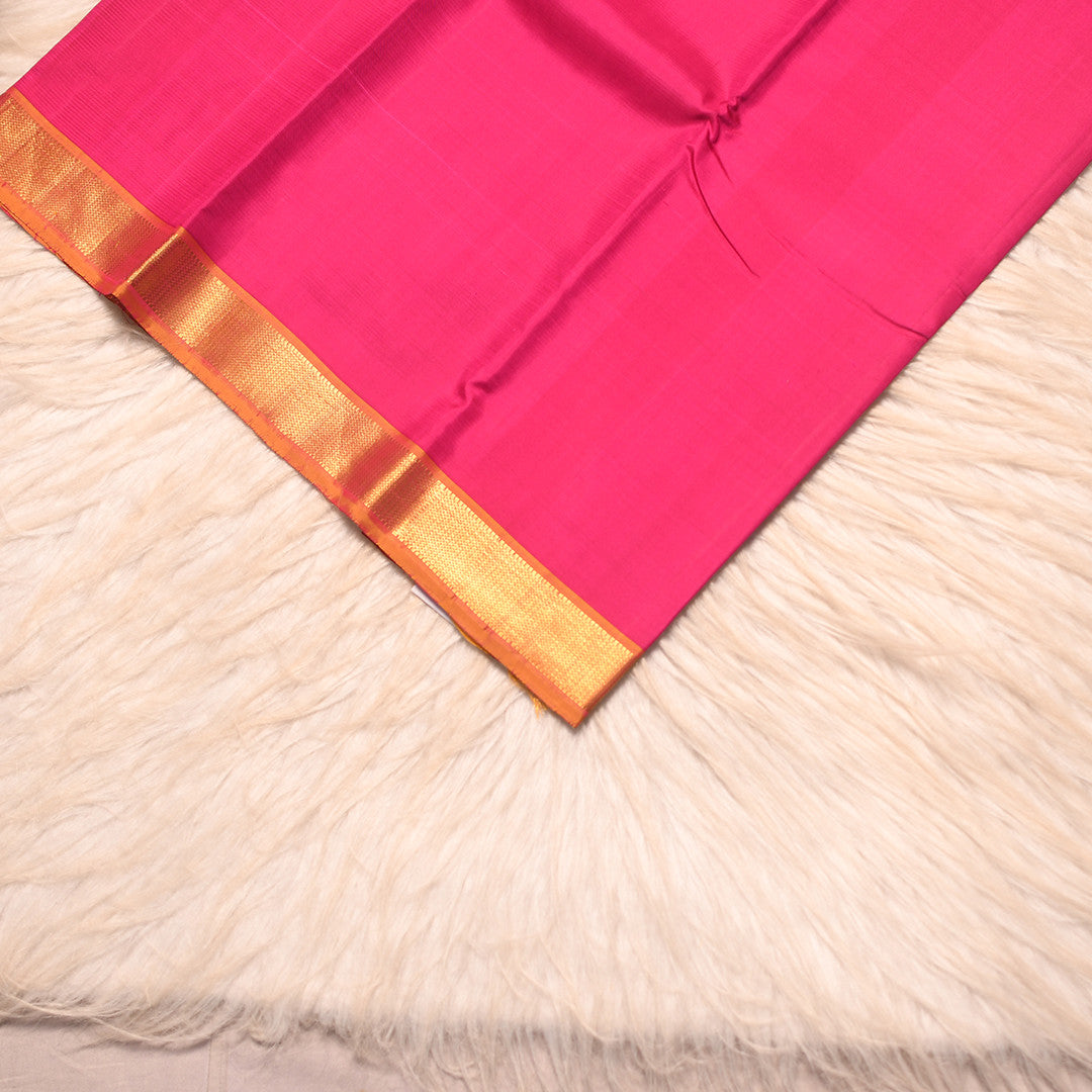 HV 546 (6 Yards Saree)