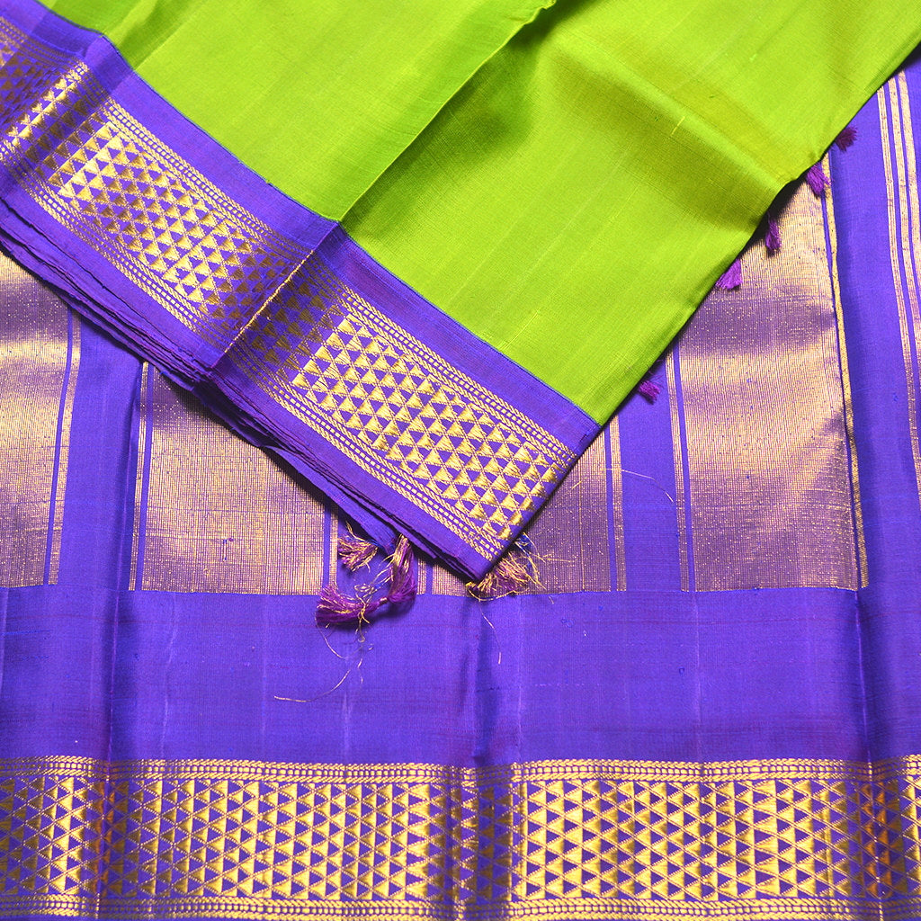 H.V 591 ( 6 Yards Saree )