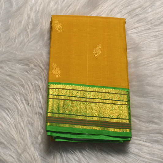H.V 658 ( 6 Yards Saree )