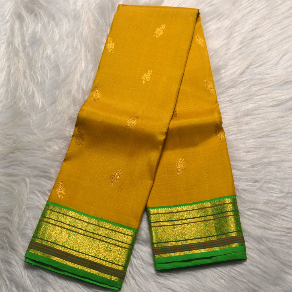 H.V 658 ( 6 Yards Saree )