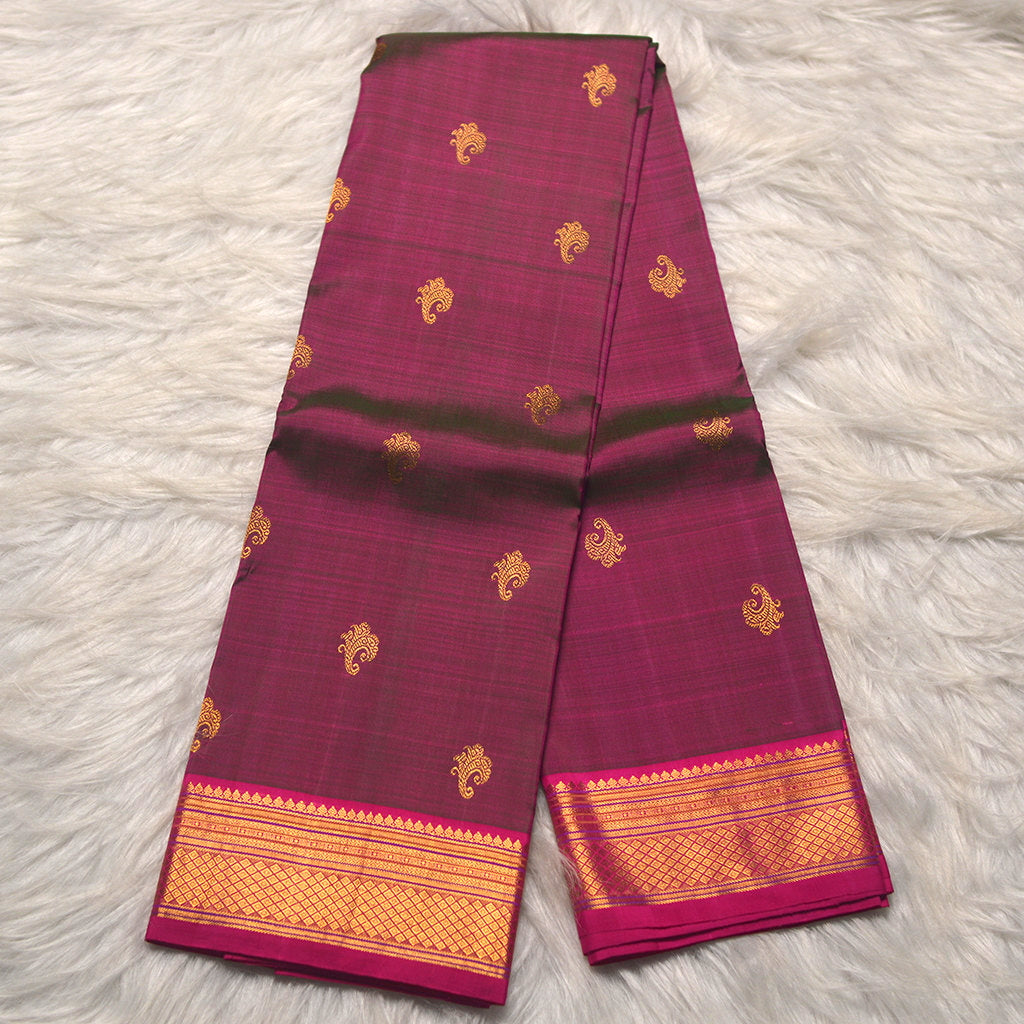 H.V 675 ( 6 Yards Saree )