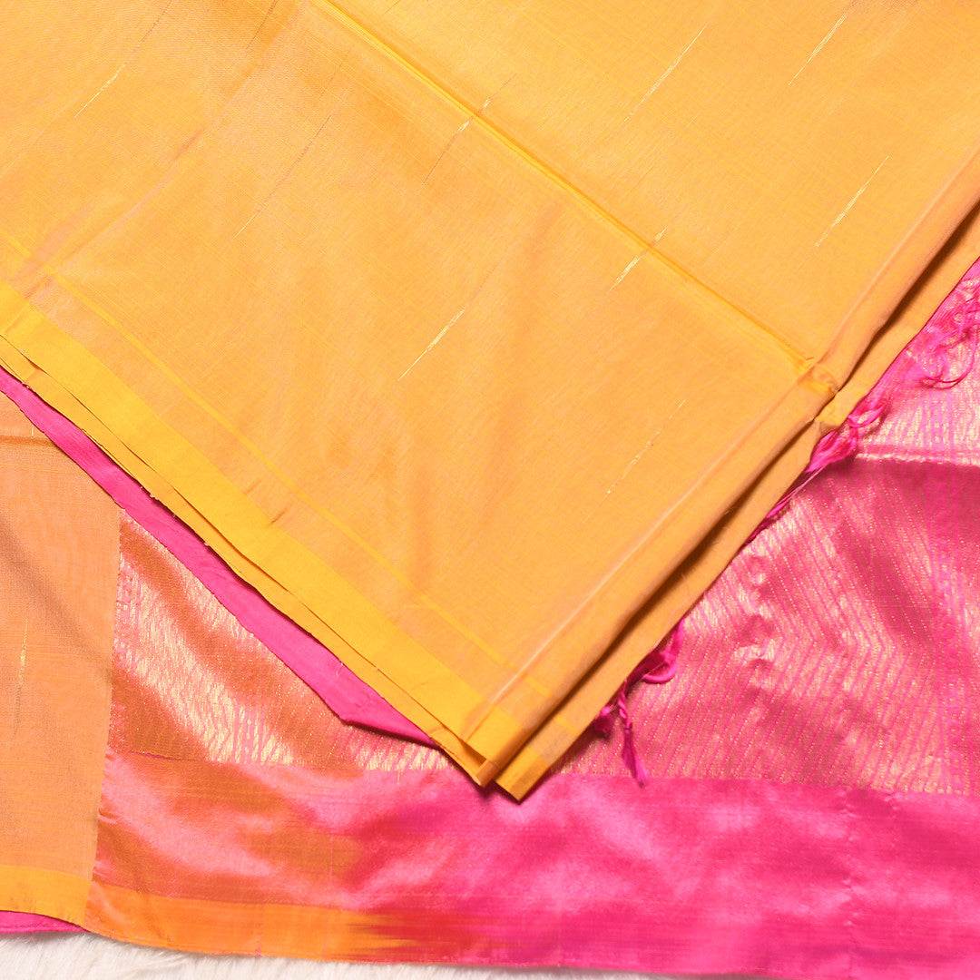 H.V 880 (6 Yards Saree)
