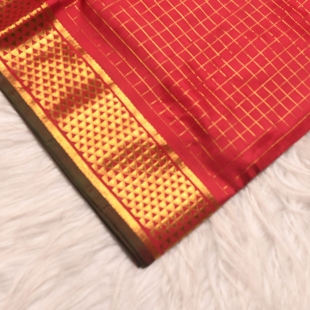 L 16 (9 yards Sari)