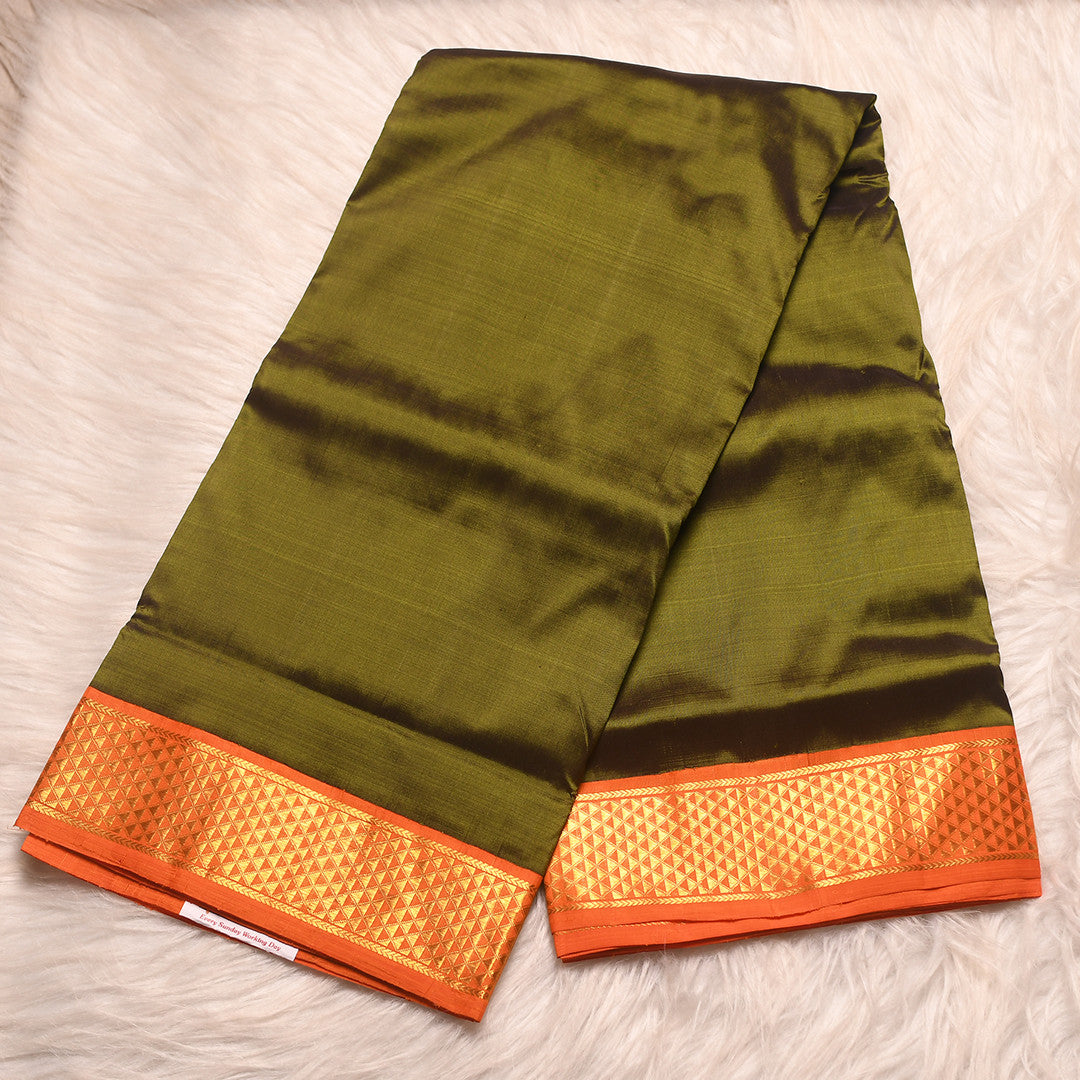 L - 17 (10 yards sari)