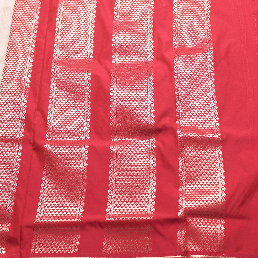 L.208 ( 9 Yards Saree )