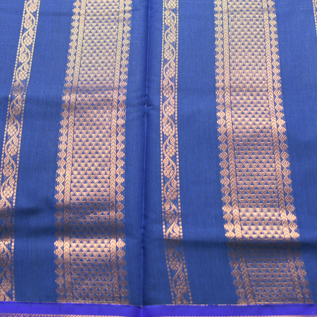 L.305 (9 Yards Saree)