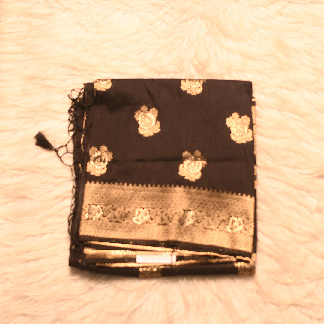 LV-2821  (6Yards saree )